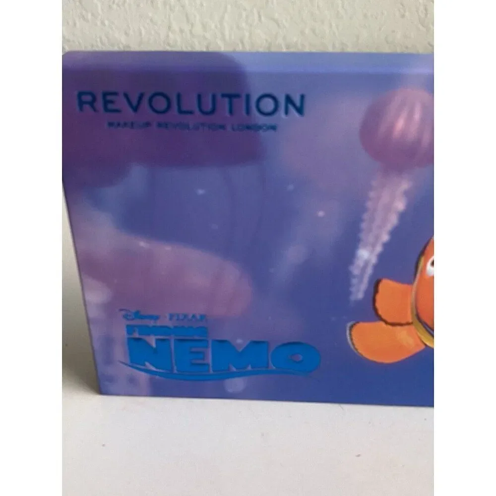 Revolution Disney Pixar FINDING NEMO 18 Color Eyeshadow‎ Palette New In Box